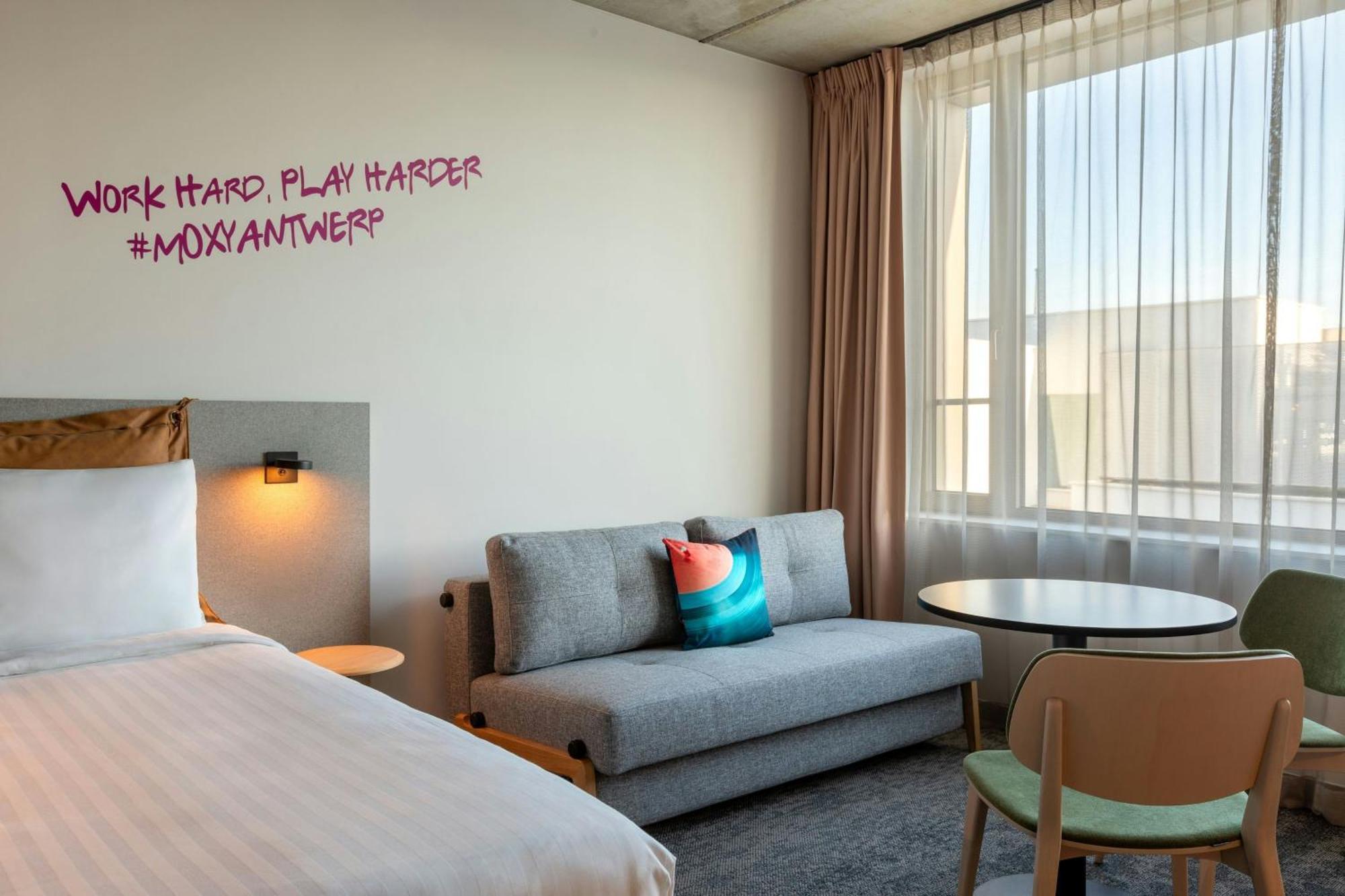 Moxy Antwerp Hotel Exterior photo